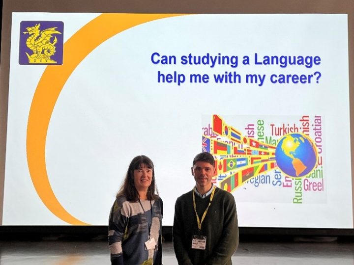 Sandersons Helps Promote Language Skills at Local School